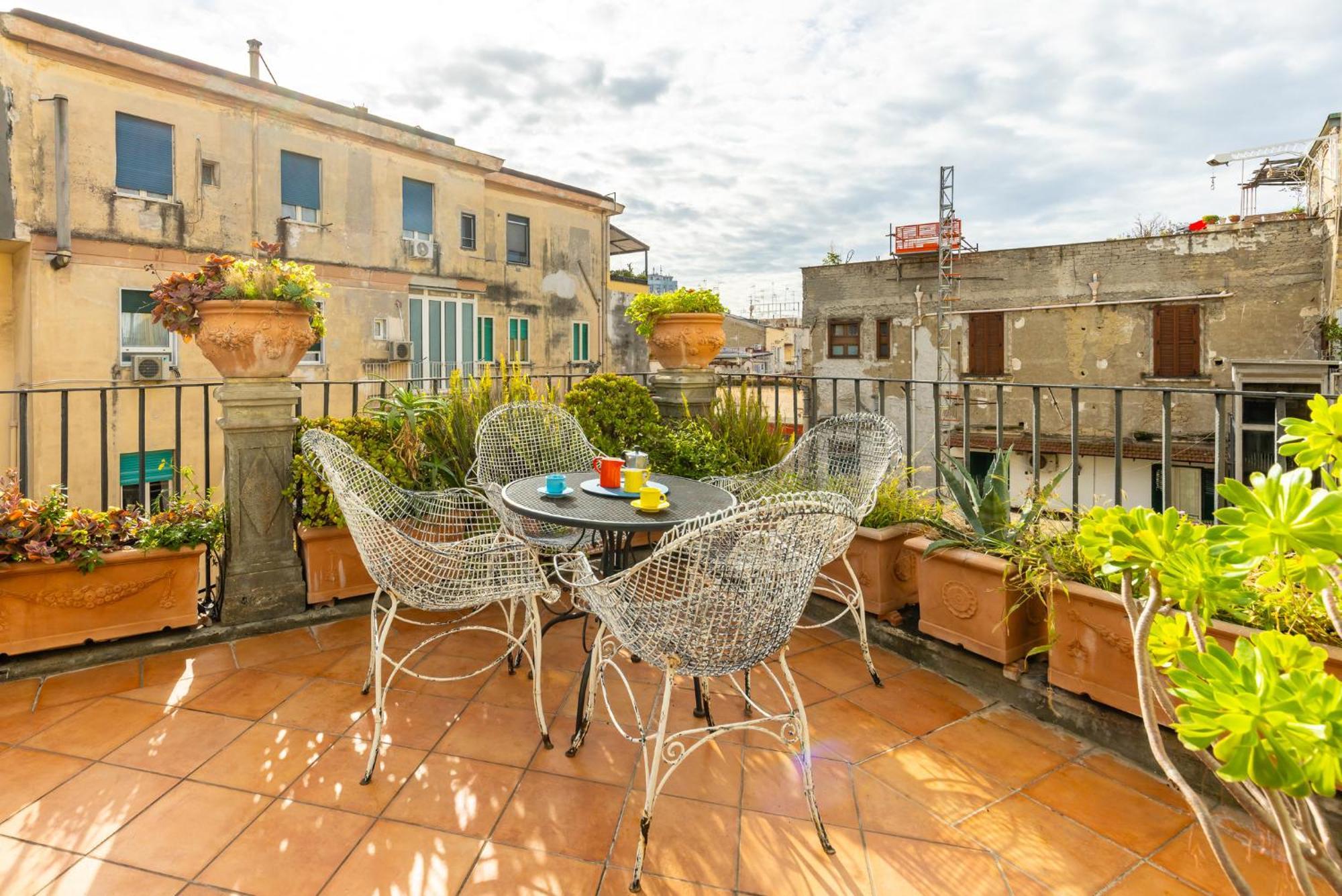 Apartment Santa Chiara Charming House With Terrace At Historical Center Naples